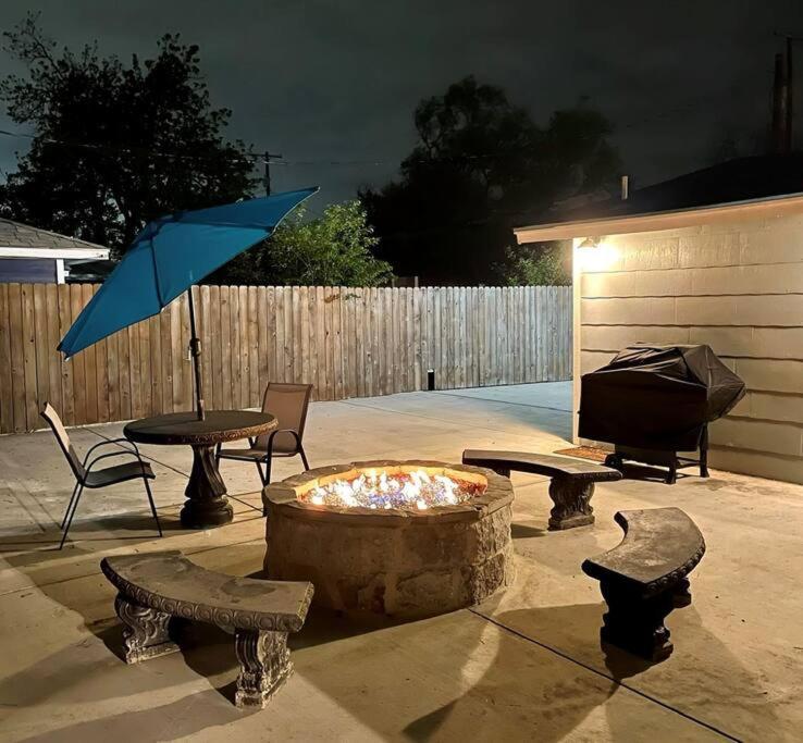 Cozy Haus Relaxing 'Home Base' Wifi Location Close To Town And Rivers, Schlitterbahn, Gruene New Braunfels Eksteriør bilde